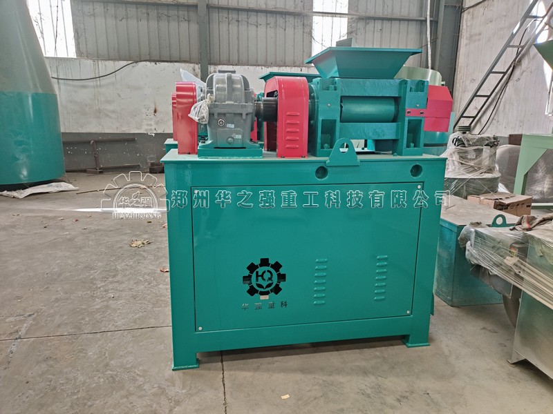 對(duì)輥擠壓造粒機(jī).jpg